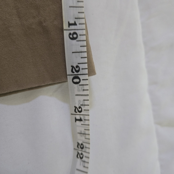 🔥 2/$9 or 3/$13  George Women's Tan Wide-Leg Cropped Pants - Picture 7 of 8